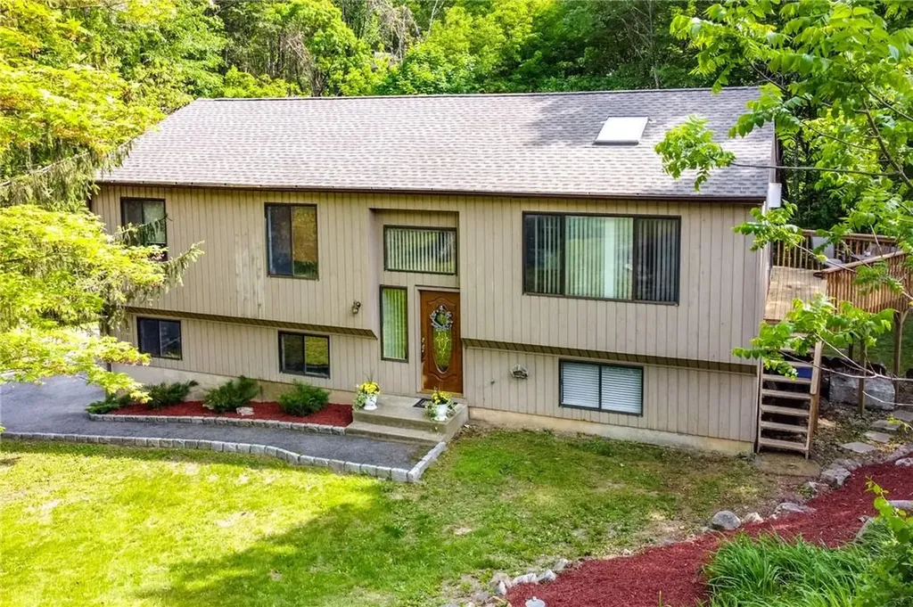 451 Kennicut Hill Road Mahopac NY 10541