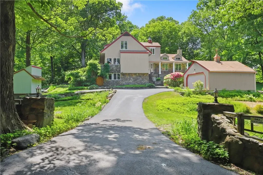 7 Mead Road Armonk NY 10504