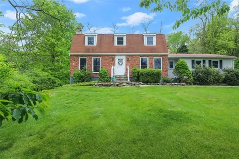 8 Willow Drive Hopewell Junction NY 12533