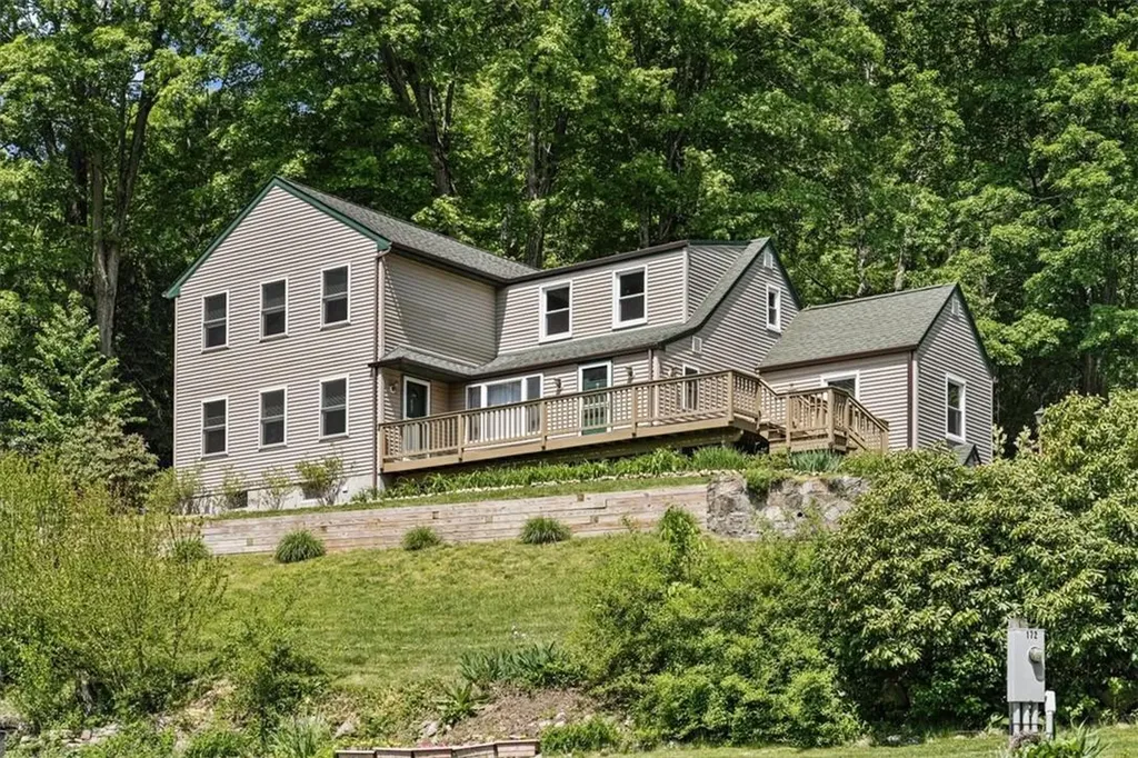 172 Mexico Lane Mahopac NY 10541