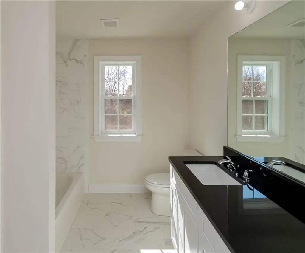 18 Sycamore Ridge Middletown NY 10941