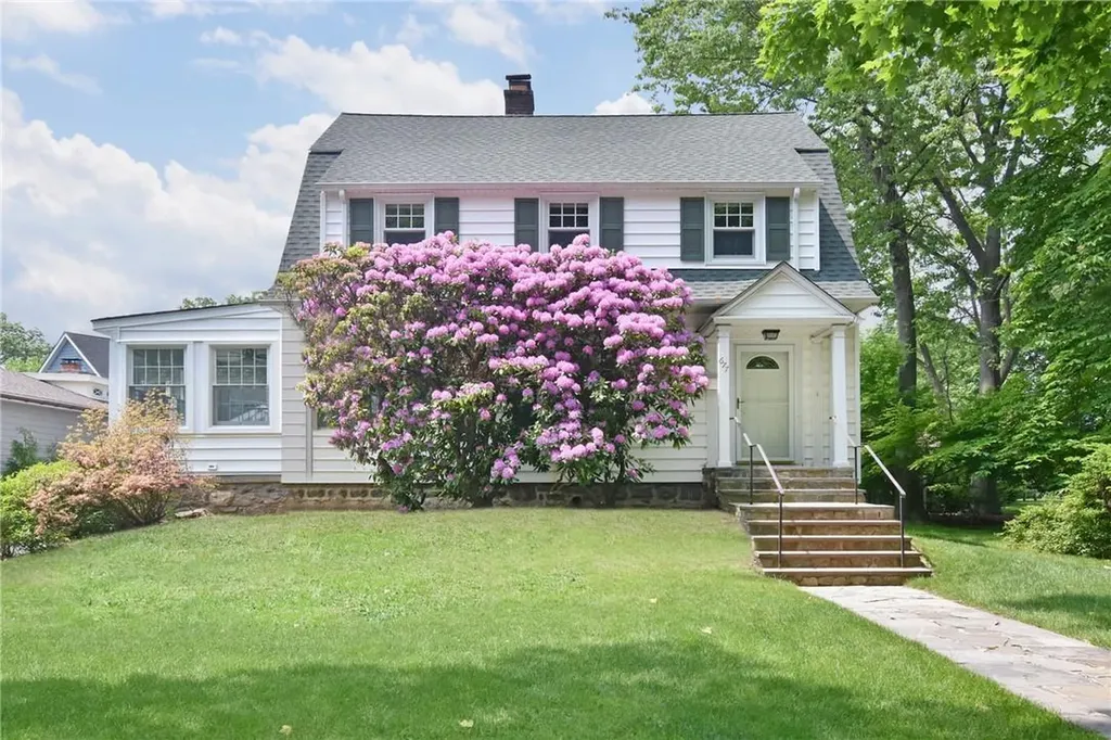 677 Ely Avenue Pelham NY 10803
