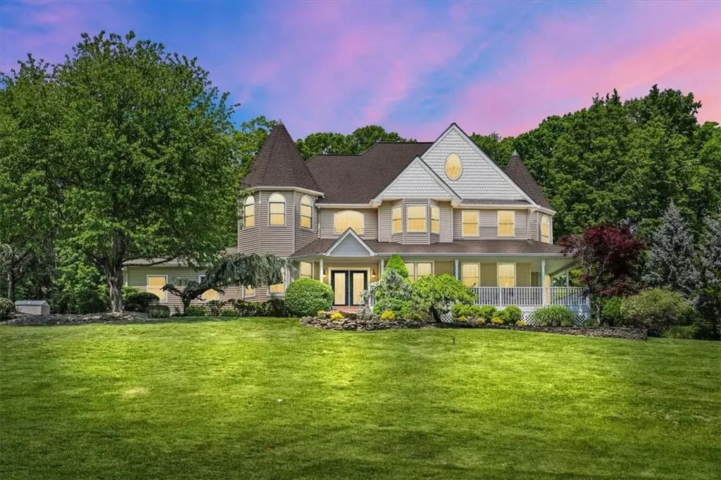 6 Katavolos Drive Tomkins Cove NY 10986