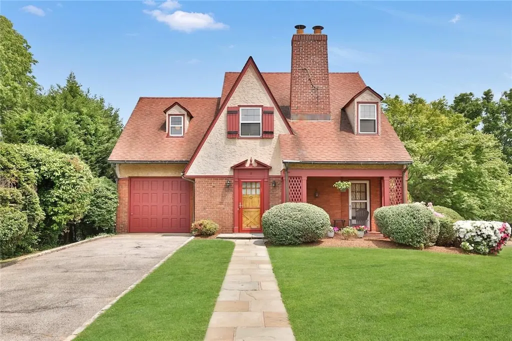 2 Shelley Avenue Valhalla NY 10595