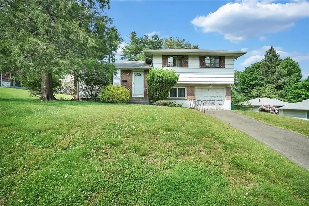 7 Briarcliff Drive Monsey NY 10952