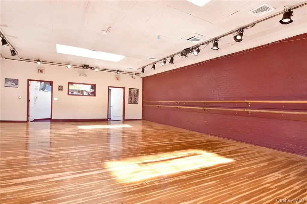 504 Fifth Avenue Pelham NY 10803