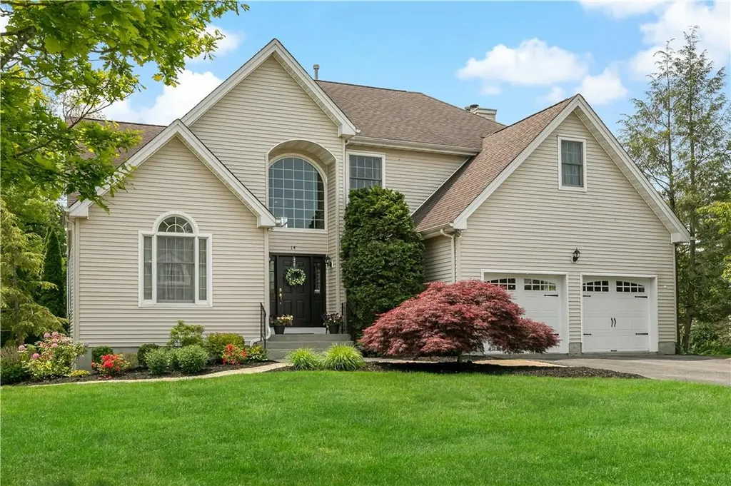14 Loomis Drive Baldwin Place NY 10505