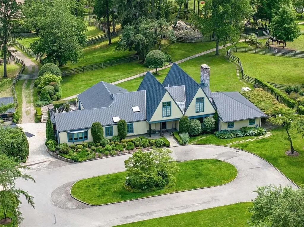 38, 48, 58 Quaker Lane Greenwich CT 06831