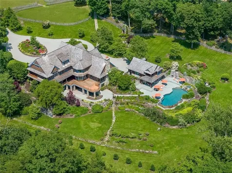 38, 48, 58 Quaker Lane Greenwich CT 06831