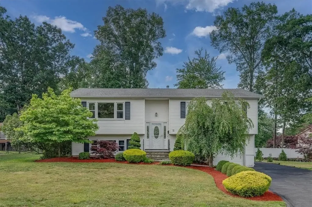 8 Beechwood Lane Garnerville NY 10923
