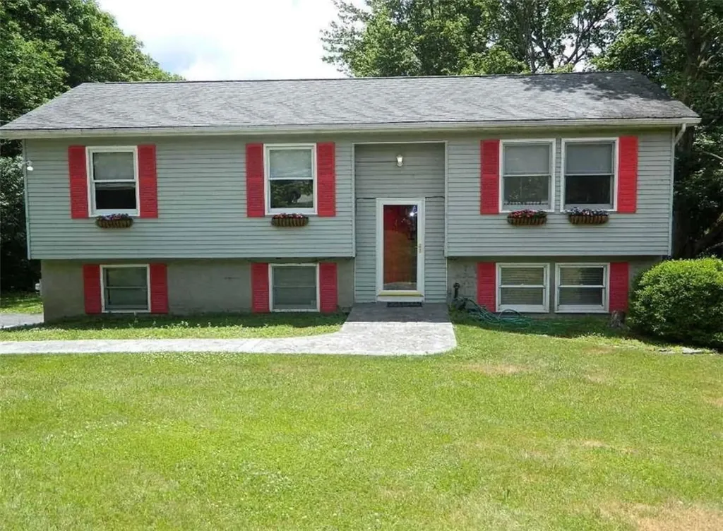 468 Pleasant Ridge Road Poughquag NY 12570