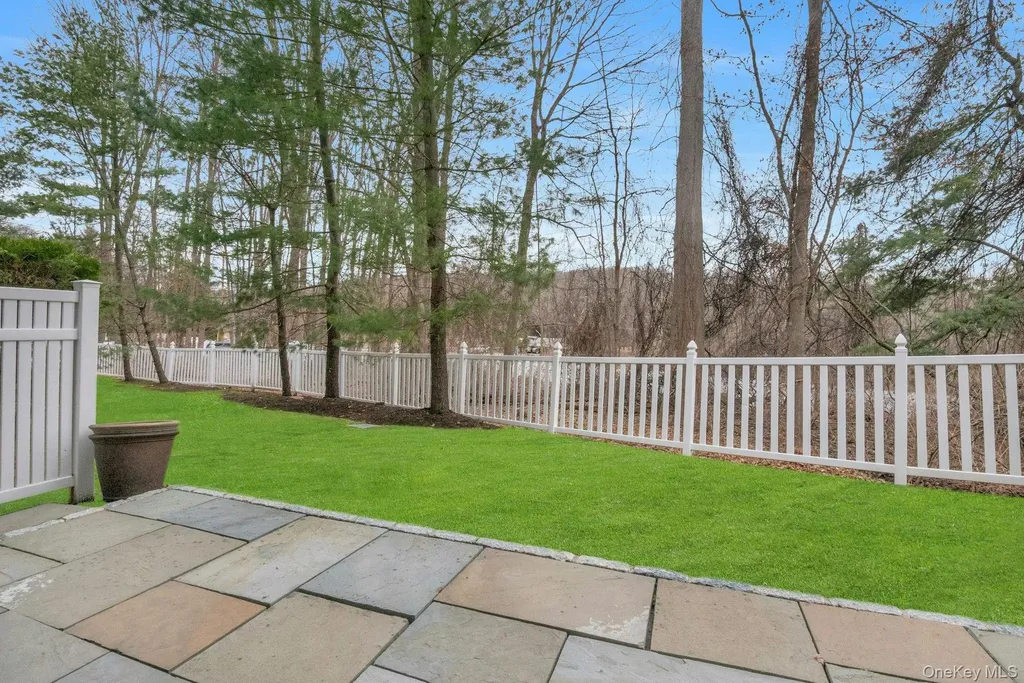 7 Deer Tree Lane Briarcliff Manor NY 10510