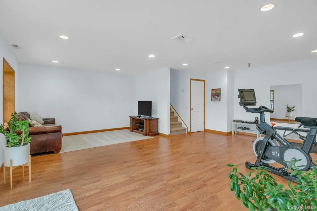 7 Deer Tree Lane Briarcliff Manor NY 10510