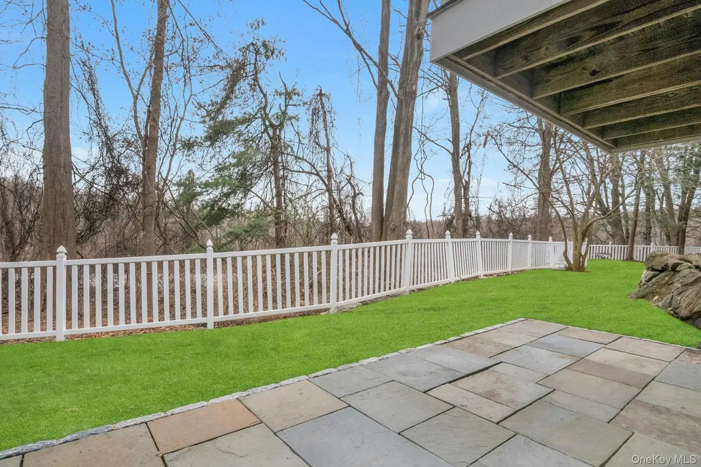 7 Deer Tree Lane Briarcliff Manor NY 10510