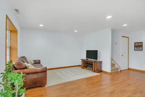 7 Deer Tree Lane Briarcliff Manor NY 10510