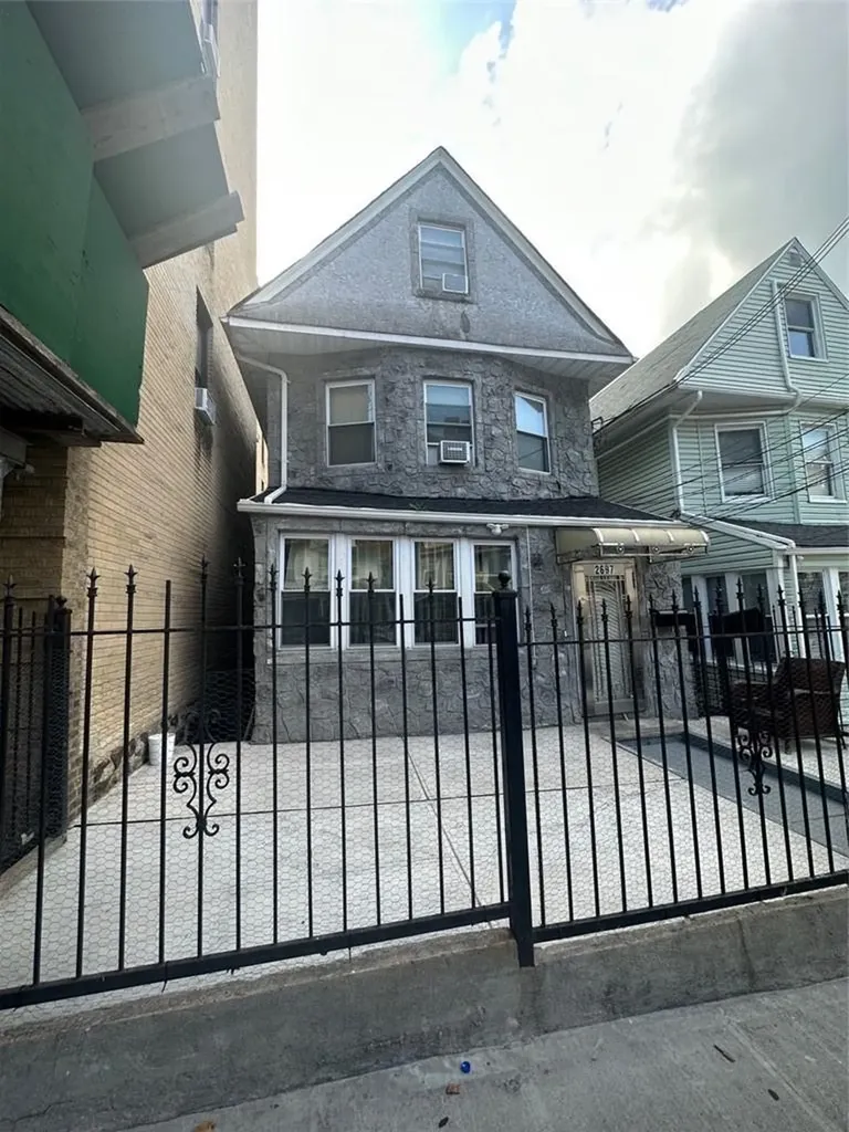 2697 Heath Avenue Bronx NY 10463
