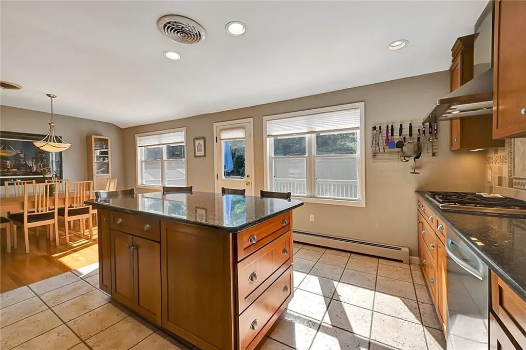19 Cragmere Road Suffern NY 10901