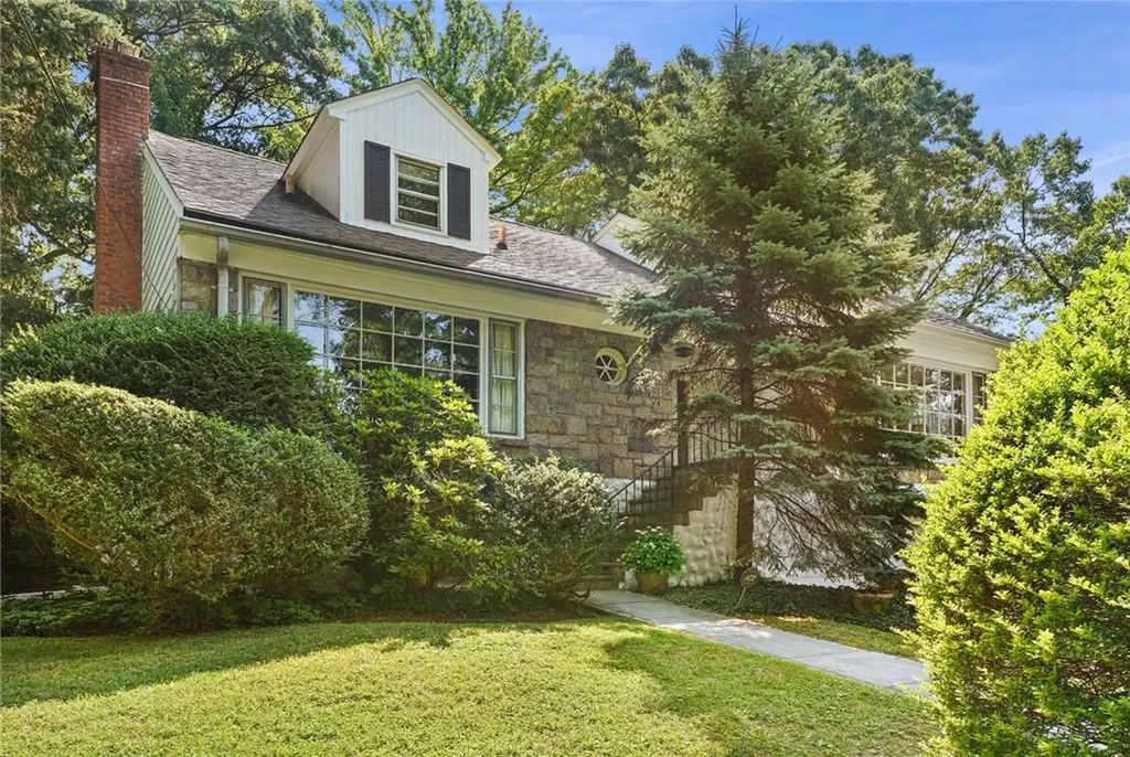 36 Devon Road Bronxville NY 10708