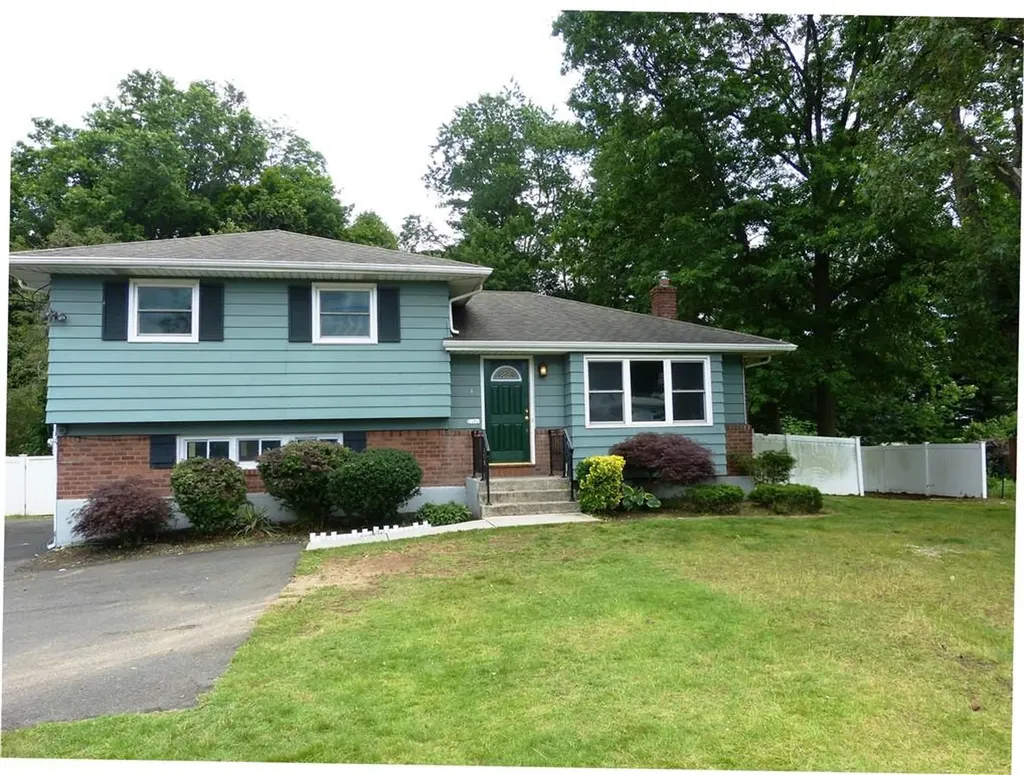 116 N Middletown Road Nanuet NY 10954