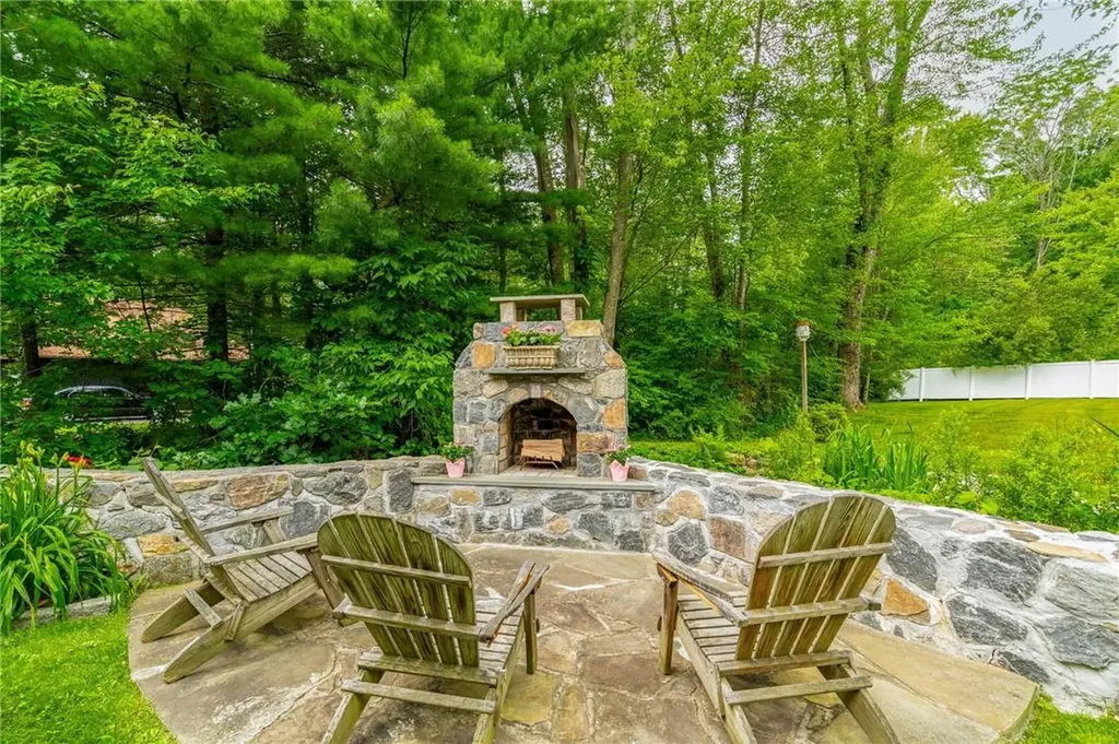 55 Baldwin Road Patterson NY 12563