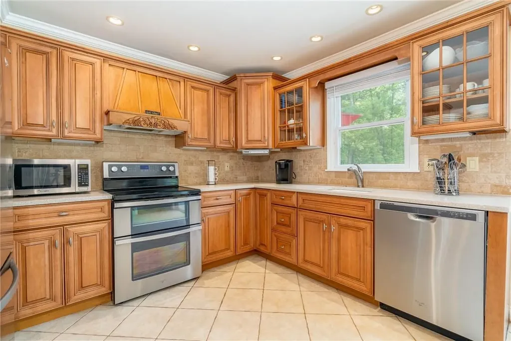 55 Baldwin Road Patterson NY 12563