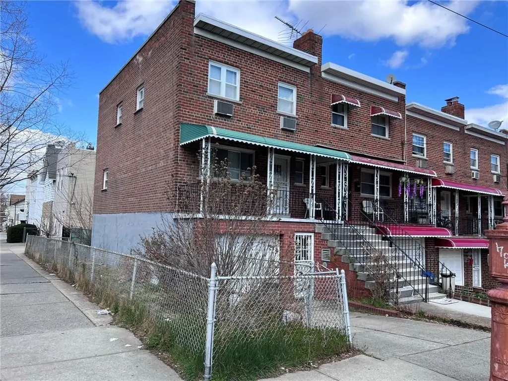 2301 Powell Avenue Bronx NY 10462