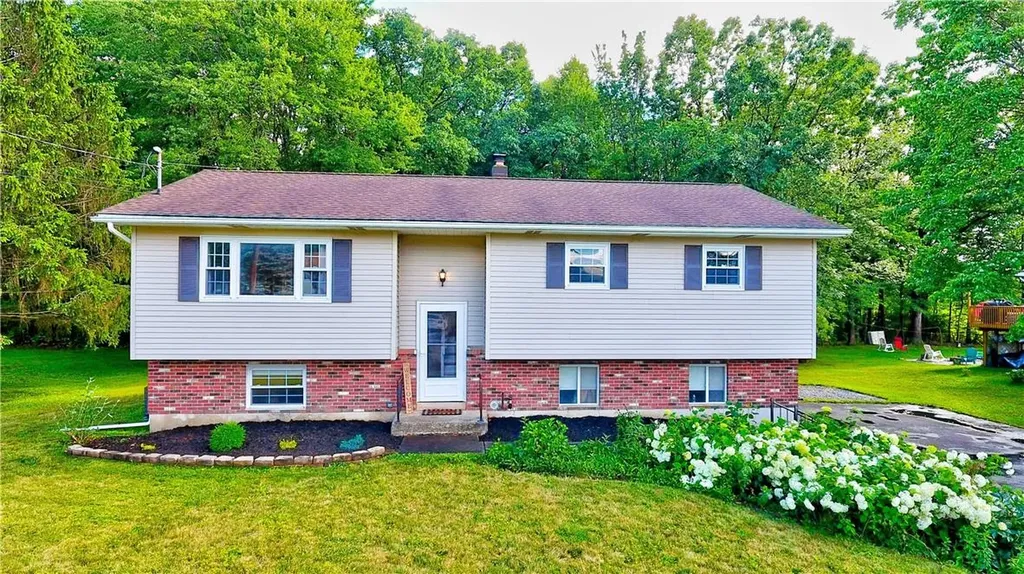 16 Roger Avenue Middletown NY 10940