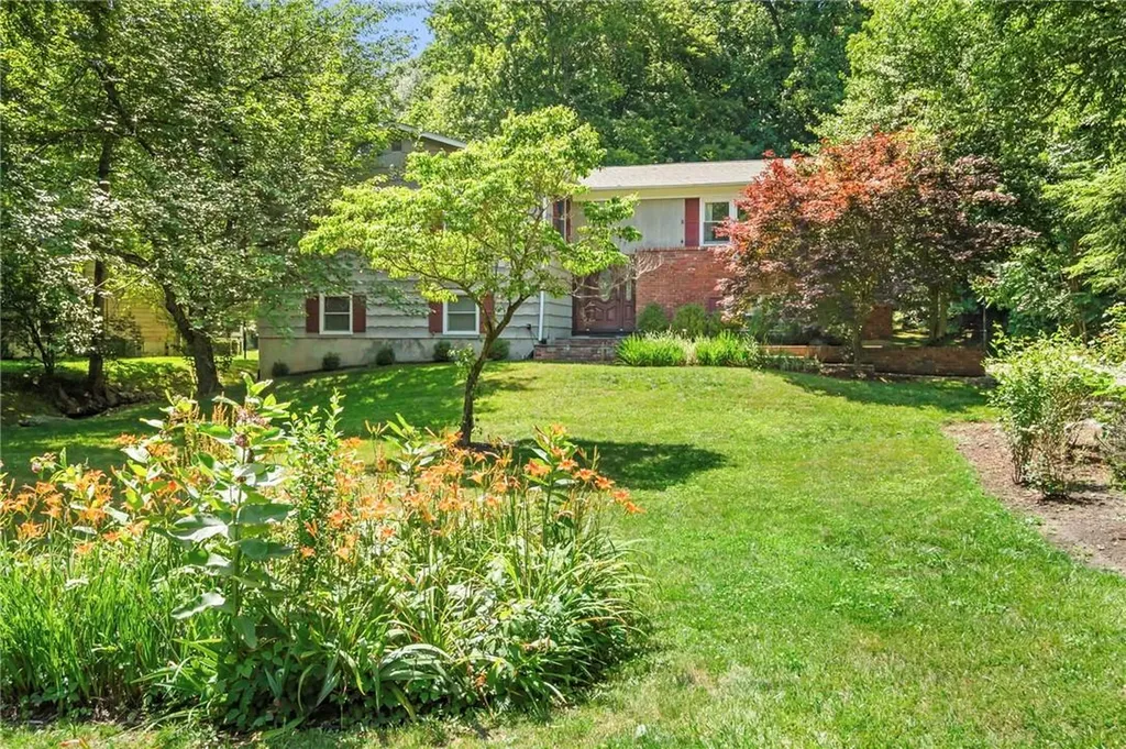 75 Hidden Hollow Lane Millwood NY 10546
