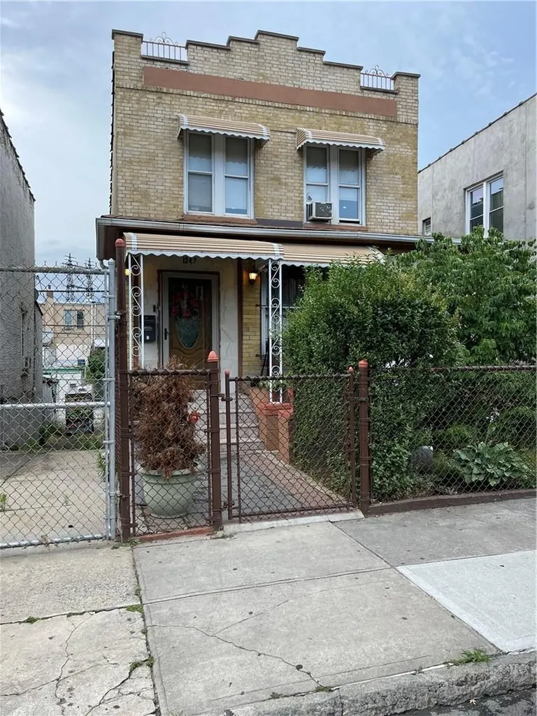 1247 Evergreen Avenue Bronx NY 10472
