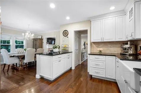79 Lakeview Avenue Scarsdale NY 10583