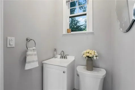 79 Lakeview Avenue Scarsdale NY 10583