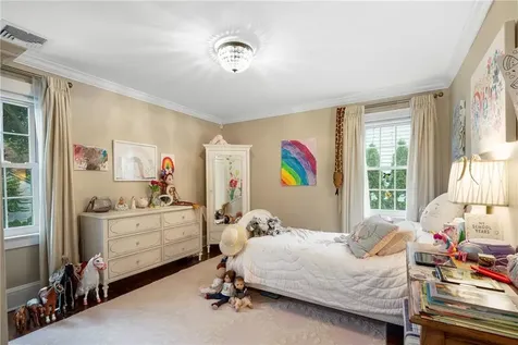 79 Lakeview Avenue Scarsdale NY 10583