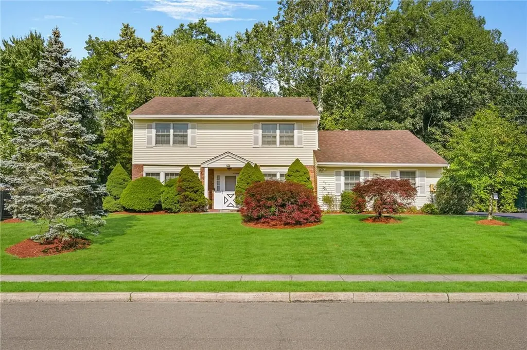 48 S Constitution Drive Tappan NY 10983