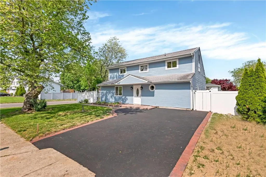189 Cone Avenue Central Islip NY 11722