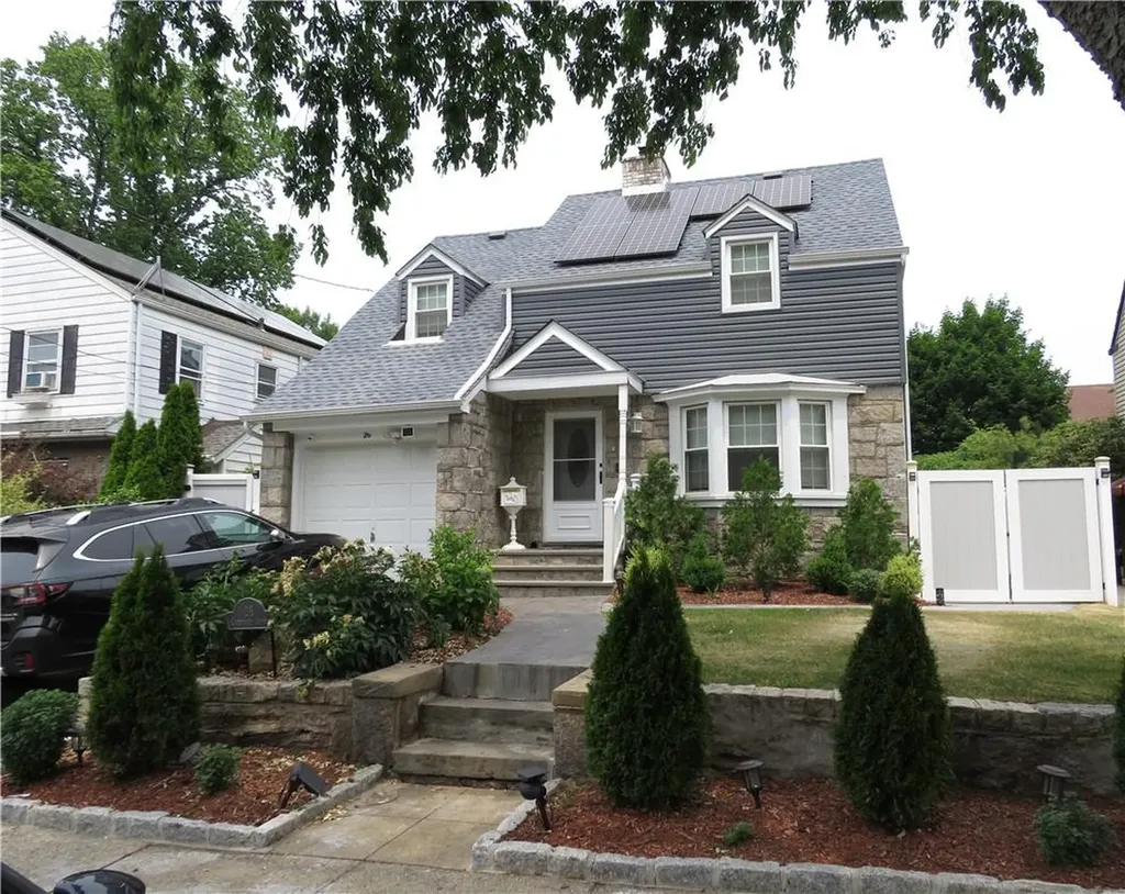 26 Crestmont Avenue Yonkers NY 10704