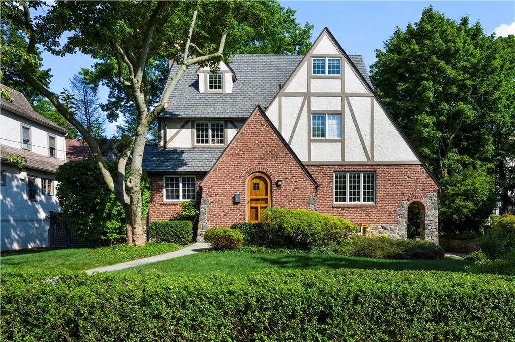 32 Maple Hill Drive Larchmont NY 10538