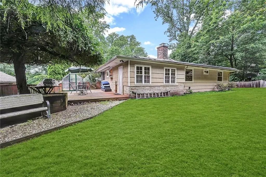 100 Hempstead Road Spring Valley NY 10977