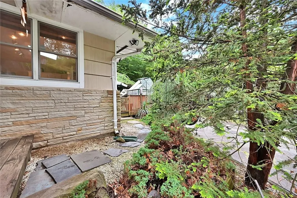 100 Hempstead Road Spring Valley NY 10977
