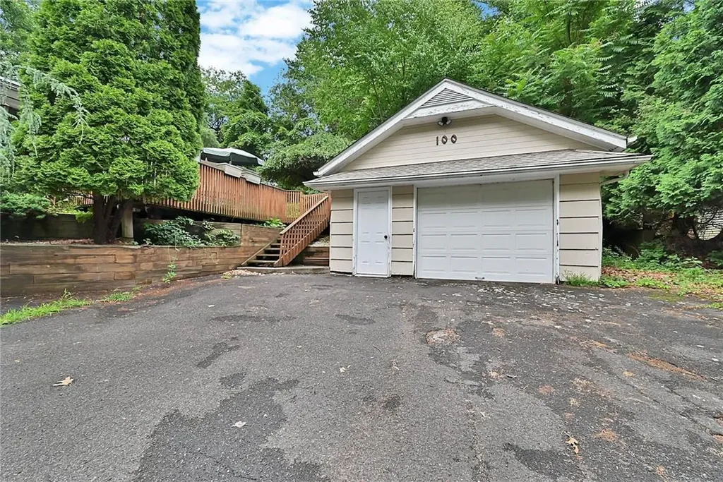 100 Hempstead Road Spring Valley NY 10977
