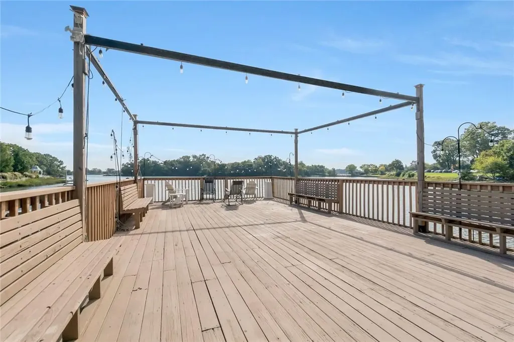 13 Dock Pathway New Rochelle NY 10801