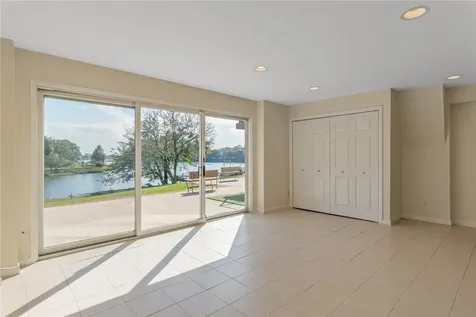 13 Dock Pathway New Rochelle NY 10801
