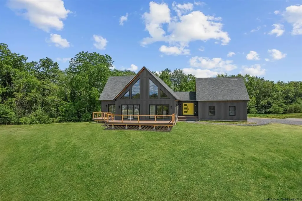55 Canimi Way Kingston NY 12401