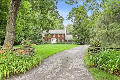 36 Middle Patent Road Bedford NY 10506