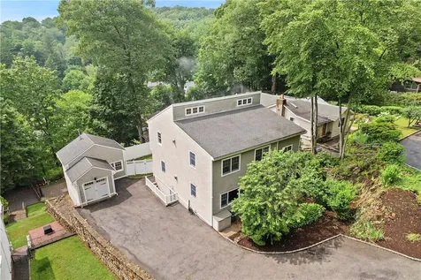 40 Lake Shore Drive Pleasantville NY 10570