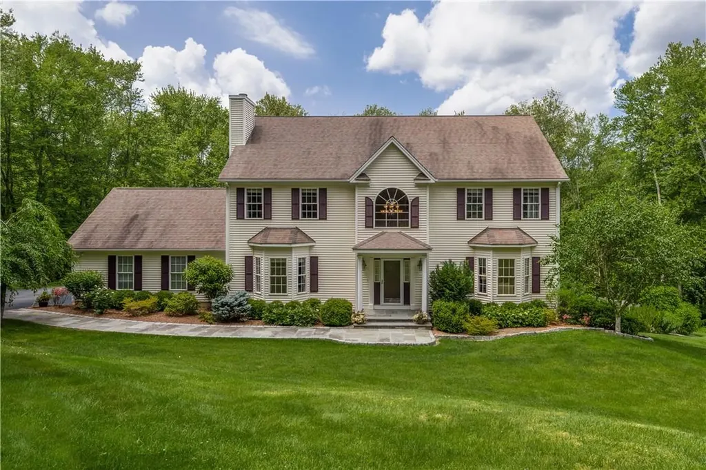 14 Pheasant Crossing Lane Brewster NY 10509