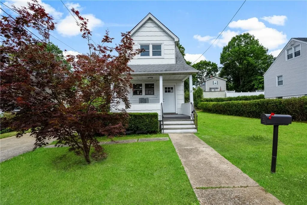 21 Robbins Avenue Elmsford NY 10523
