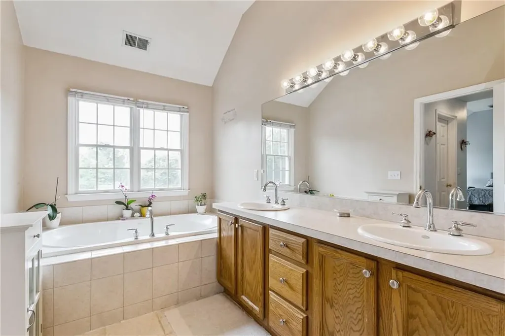 16 Chambers Drive Baldwin Place NY 10505