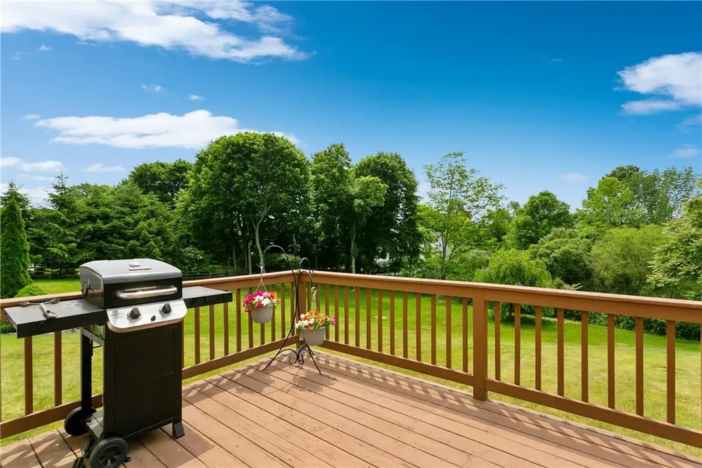 16 Chambers Drive Baldwin Place NY 10505