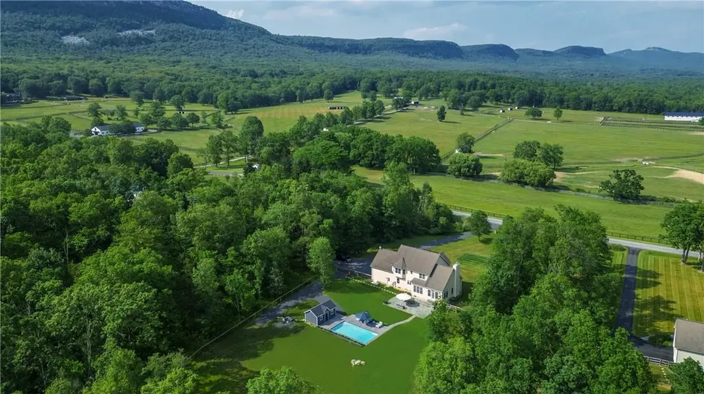 39 Shaft Road Gardiner NY 12525