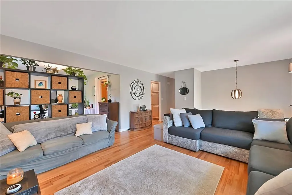 9 Van Terrace Sparkill NY 10976
